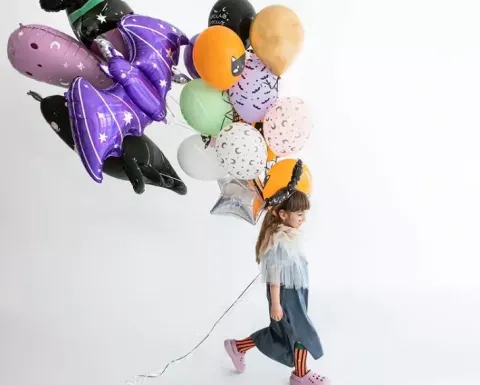 Balon foliowy NIETOPERZ 119,5 x 51 cm fioletowy