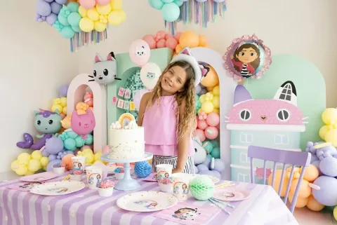 Balon foliowy Koci Domek Gabi okragły z falbanką średnica 52 cm