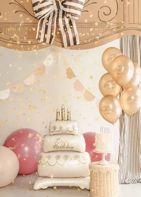 Balon foliowy stojący tort urodzinowy 70x100 cm, kremowy