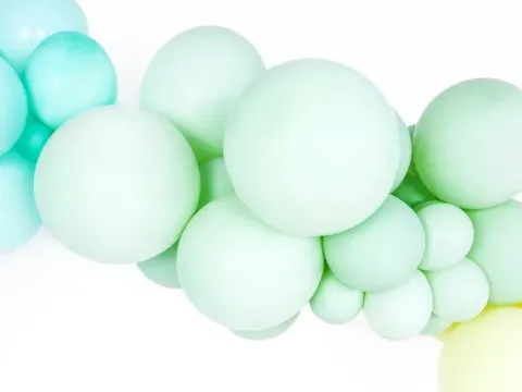 Balon Strong jednokolorowy 12 cali 100 szt. Pastel Pistachio