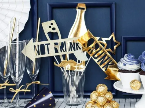 Foto rekwizyty Bal Sylwester Let's Celebrate złote 8 szt