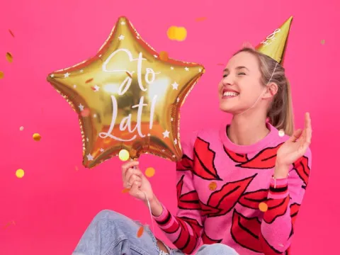 Gwiazdka Sto lat balon foliowy 40 cm różne kolory