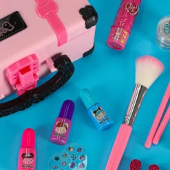 Kuferek zestaw kosmetyków do makijażu i paznokci makeup kosmetyki cienie lakiery walizka