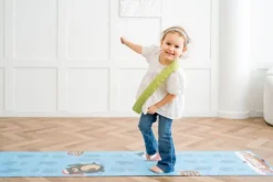 Mata Animacyjna Skaczące Stópki 50x300 cm ZIMA