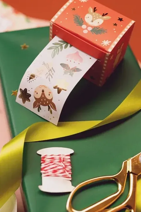 Naklejki świąteczne Merry Christmas + zawieszki MIX