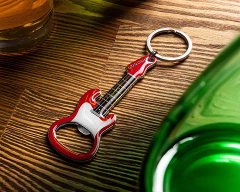 Otwieracz gitara elektryczna z magnesem - CZERWONY