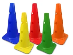 Pachołek gimnastyczny 42 cm z otworami