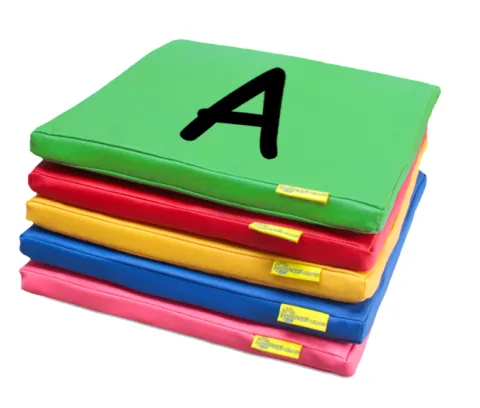 Poduszki kwadratowe EKOSKÓRA z nadrukiem ALFABET (A-Z) 26 sztuk AKSON