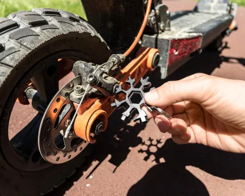 SNOWFLAKE multi tool 18w1