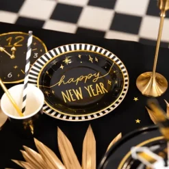 Talerzyki papierowe Happy New Year czarno-złote na Sylwestra 18 cm 6 szt.