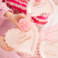 Talerzyki papierowe Wieczór Panieński Serce różowe 9 cali 6 szt.