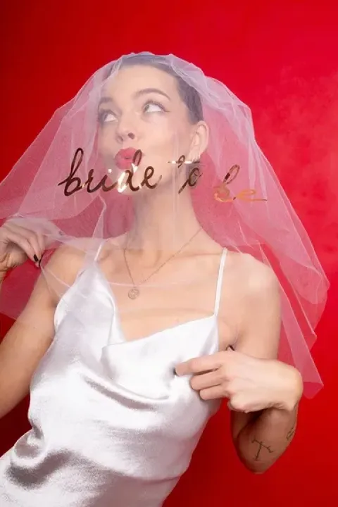 Welon biały Bride to be 63 cm na Wieczór Panieński